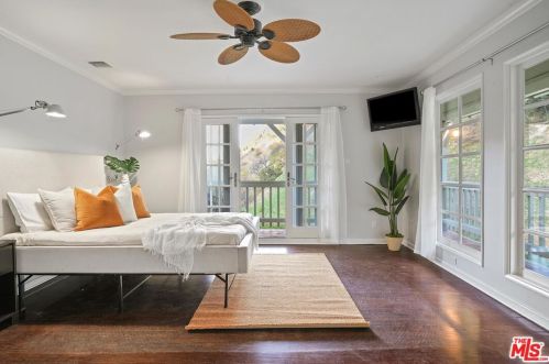 3531 Coldwater Canyon Ave, North Hollywood CA  91604-4060 exterior