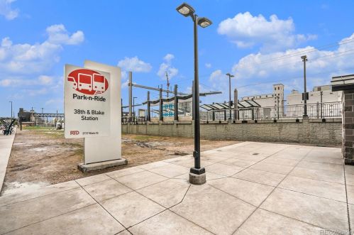 3517 Franklin St, Denver CO 80205-3324 exterior