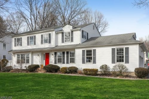 47 Glenbrook Rd, Greystone Park, NJ 07950-2245
