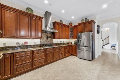 5811 Blue Bonnet Ct, Fort Pierce FL  34986-4186 exterior