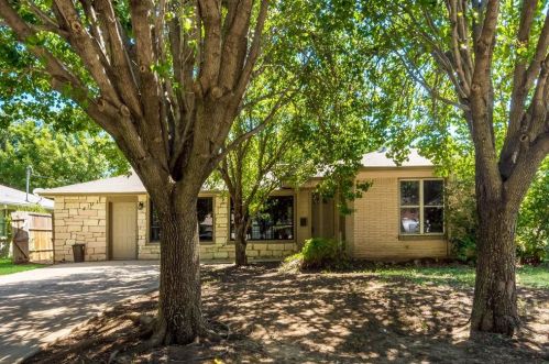 4171 Carolyn Rd, Fort Worth, TX 76109-4554