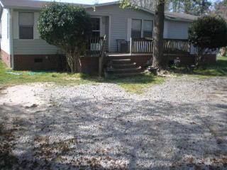 96 Blair Dr, Warfield, VA 23889-2004