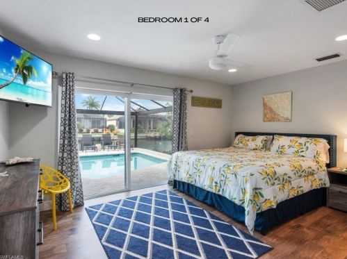 773 Holly Ct, Marco Island FL  34145-1915 exterior