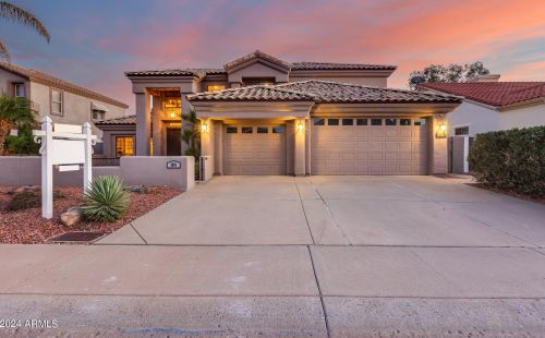 5815 Del Lago Cir, Glendale, AZ 85308-6205