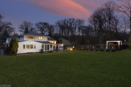 1364 Graymill Dr, Scotch Plains NJ  07076-4725 exterior