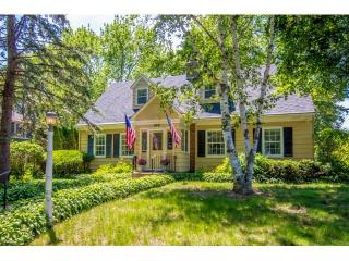 622 3rd St, Stillwater, MN 55082-4840