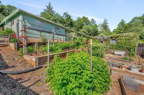 3802 Chanate Rd, Santa Rosa CA  95404-1840 exterior