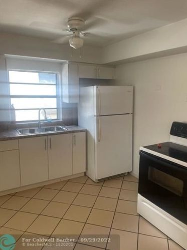 1201 19th Ave, Hollywood FL  33020-6007 exterior