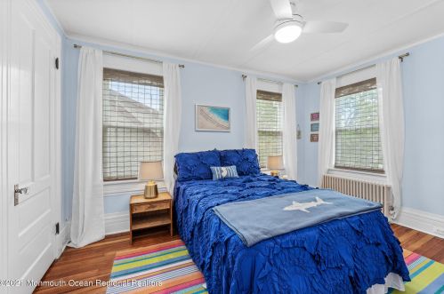 266 Spring St, Tinton Falls NJ  07701-2231 exterior