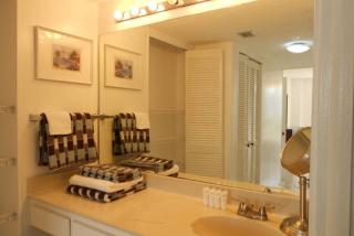 1756 175th St, Miami FL  33162-4954 exterior