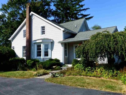 125 Orchard Dr, Gardiner, NY 12525-5710