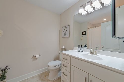 103 Elm St, Imperial PA  15126-1105 exterior