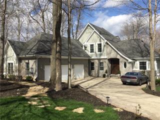 8701 Shetland Ln, Indianapolis, IN 46278-1088