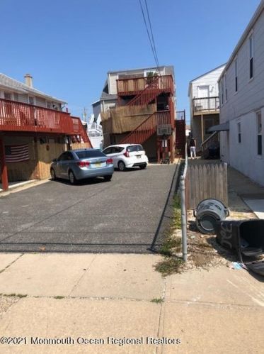 324 Hamilton Ave, Pelican Island, NJ 08751-2353