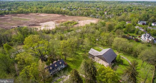 1704 Dreshertown Rd, Dresher PA  19025-1303 exterior