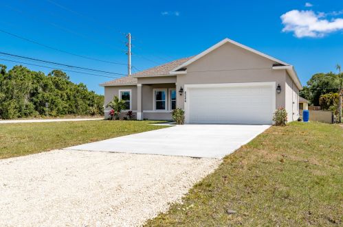 8286 96th Ct, Vero Beach, FL 32967-3861