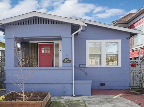 3479 Davis St, Oakland, CA 94601-3216