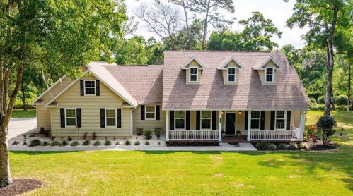 10120 Weeks Dr, Brooksville, FL 34601-5255