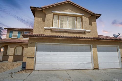 1715 Regents St, Lancaster, CA 93534-5403