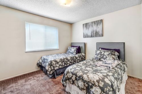 2857 Don Goodwin Dr, Riverside CA  92507-7009 exterior