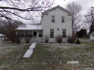 69 Lake Ave, Bergen, NY 14416-9528