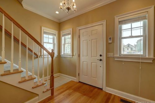 11 Wildwood Ave, Milford CT  06460-5846 exterior