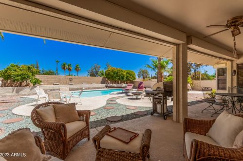 13232 Ballad Dr, Sun City AZ 85375-6537 exterior