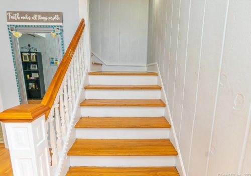 60 Marion St, Bridgeport CT  06606-4675 exterior