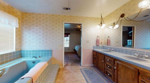 3336 Topeka St, Riverbank CA  95367-2330 exterior