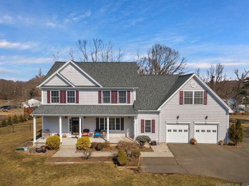 11 Potter Rd, North Haven, CT 06473-3314