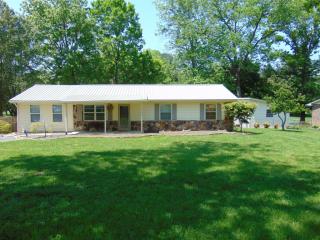 1909 Lawnville Rd, Kingston, TN 37763-4568