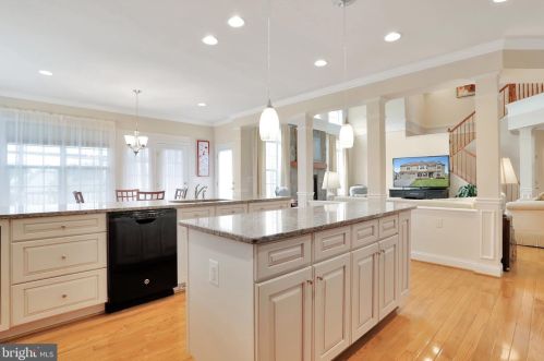 315 Lewis Washington Dr, Charles Town WV  25414-5666 exterior