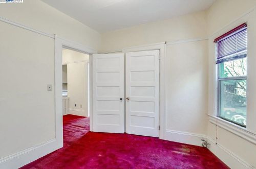 478 36 St, Oakland CA 94609-2327 exterior