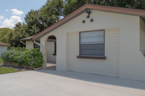 237 Buttonwood Ave, Casselberry, FL 32708-2942