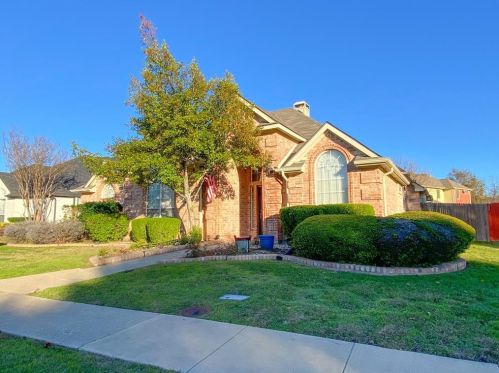 803 Aylesbury Dr, Allen TX  75002-5743 exterior