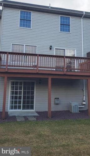 4062 Darius Dr, West Enola PA  17025-1475 exterior