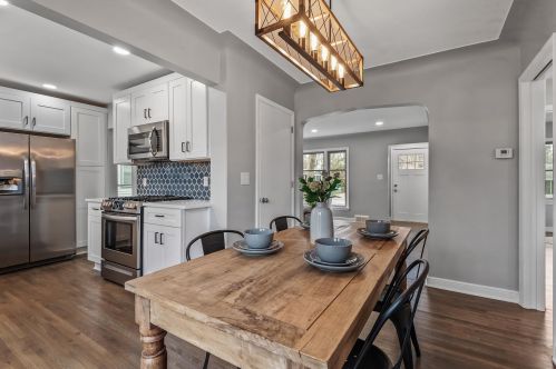 5637 Washburn Ave, Minneapolis MN  55410-2634 exterior