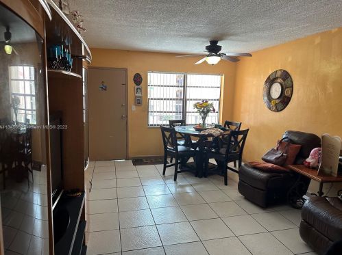 1335 68th St, Hialeah FL  33014-4587 exterior