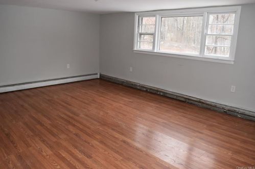 26 Orange Rd, Florida NY  10921-1907 exterior