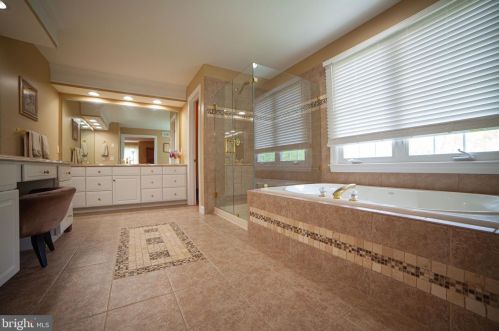 17 Maple Ln, Glen Mills PA  19342-2250 exterior