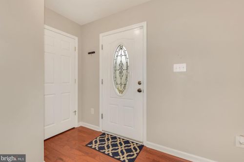 422 Broad St, Auburn, NJ 08085-1008