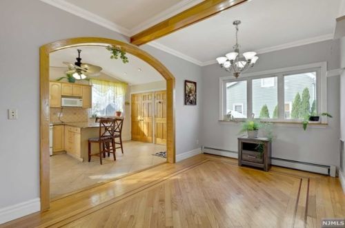 66 Philip Ave, Elmwood Park NJ  07407-2133 exterior