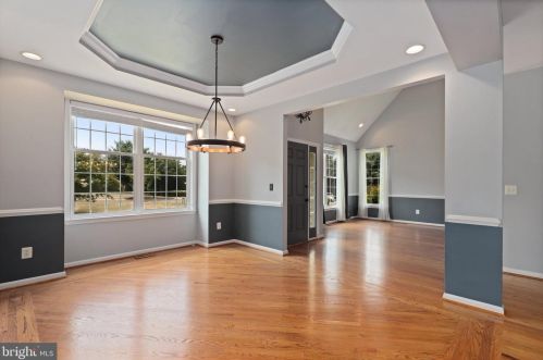 15843 Fourmile Creek Ct, Haymarket VA  20169-5427 exterior