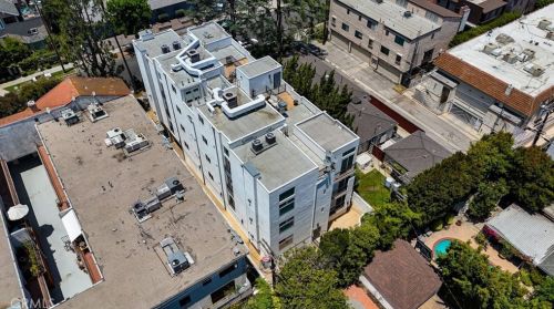 4374 Troost Ave, North Hollywood, CA 91604-2700