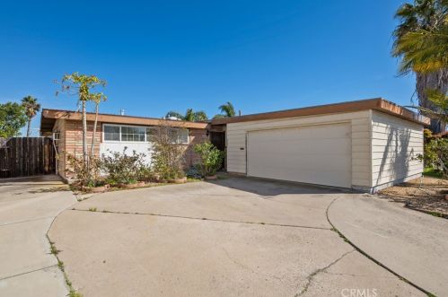 3233 Mobley St, San Diego, CA 92123-2310