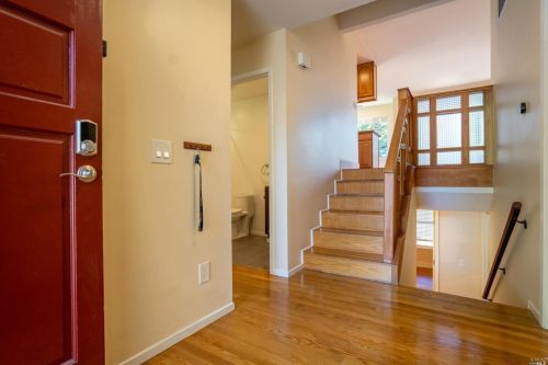 1961 Knolls Dr, Santa Rosa CA  95405-8367 exterior