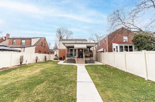 453 Riverview Dr, New Kensington PA  15068-5936 exterior