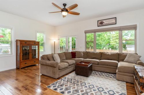2960 Wynridge Dr, Darbydale OH  43123-8706 exterior