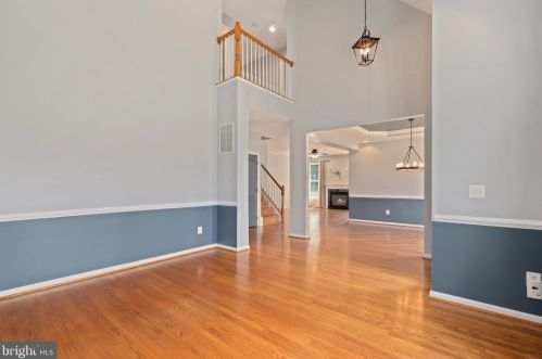 15843 Fourmile Creek Ct, Haymarket VA  20169-5427 exterior