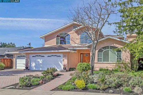 311 Century Cir, Danville, CA 94526-5332